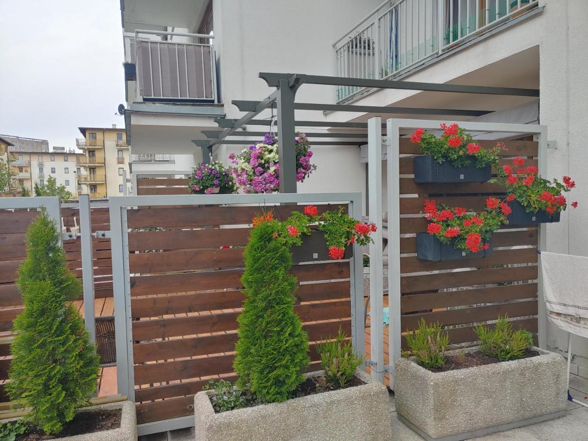Swinoujscie Platan Patio 6 - Berry Apartments Exterior foto